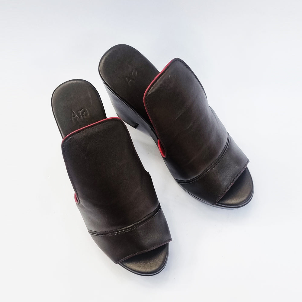 Soft Milled Leather Brown Wedge